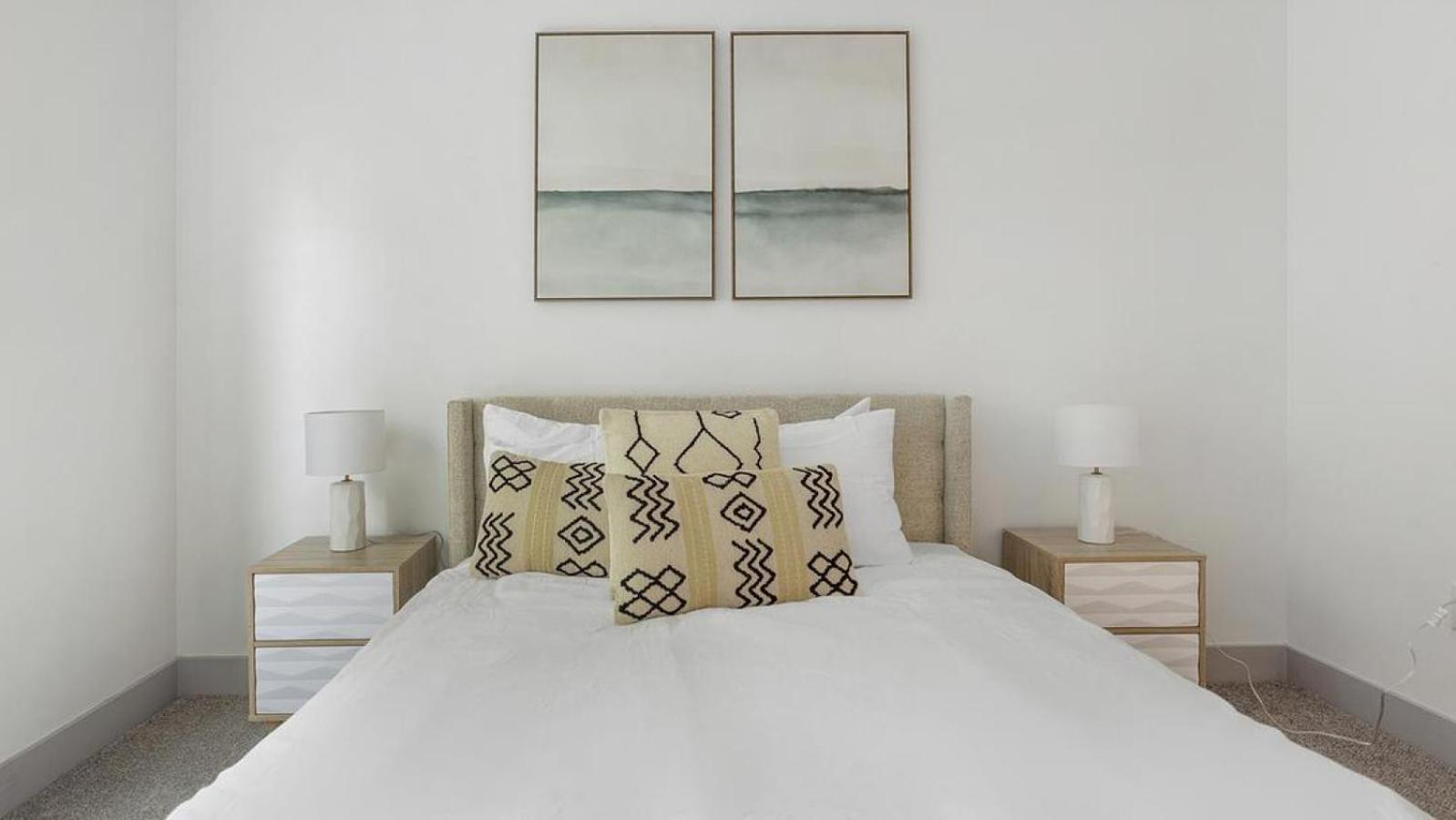 Landing Modern With Amazing Amenities Apartment Richmond