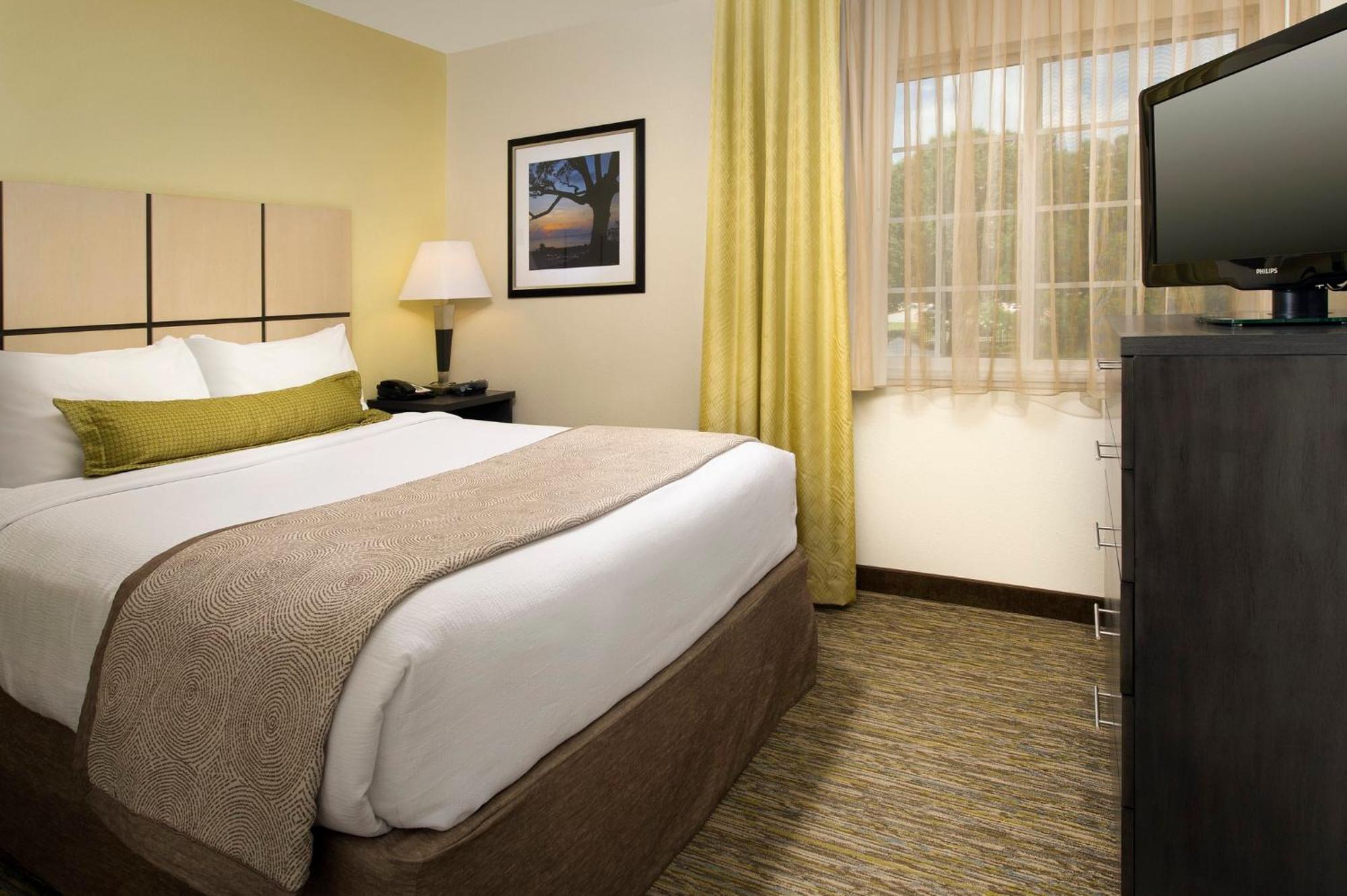 Candlewood - South By Ihg
