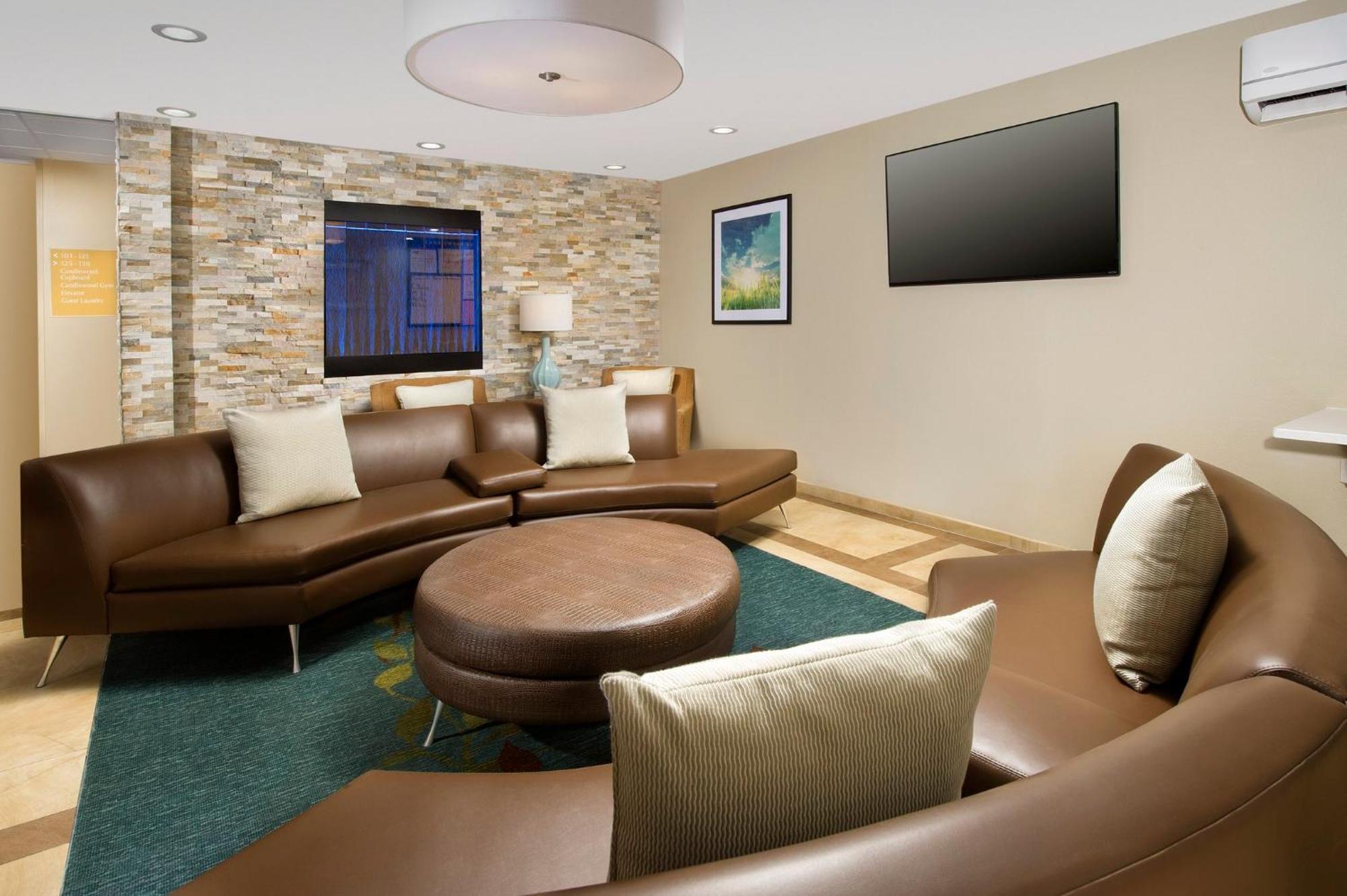 Candlewood - South By Ihg