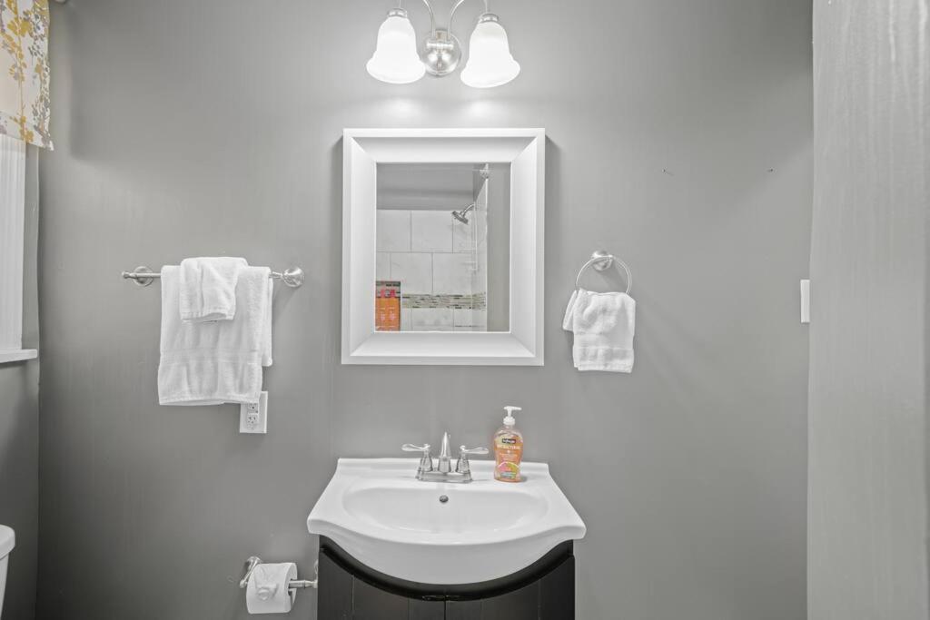 Private House + Yard Location To Rva Richmond