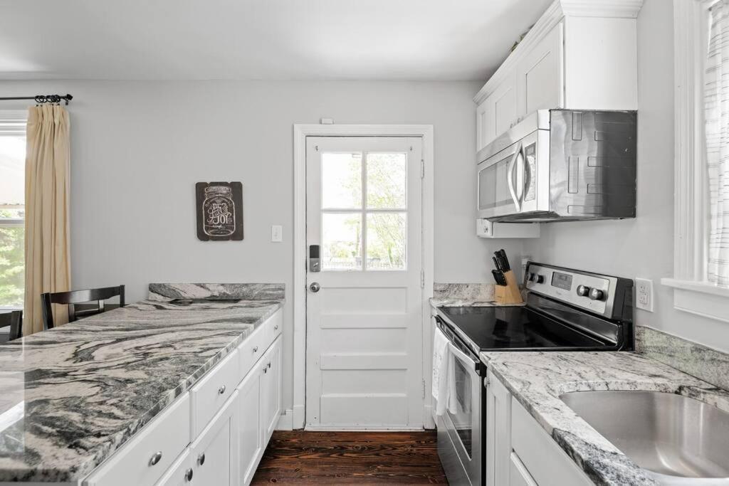 Holiday home Private House + Yard Location To Rva Richmond