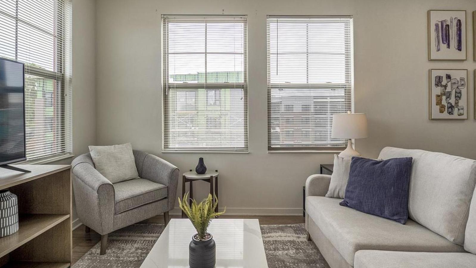 Apartment Landing At Ap The Spectrum - 1 Bedroom In Chamberlayne Industrial Center Richmond