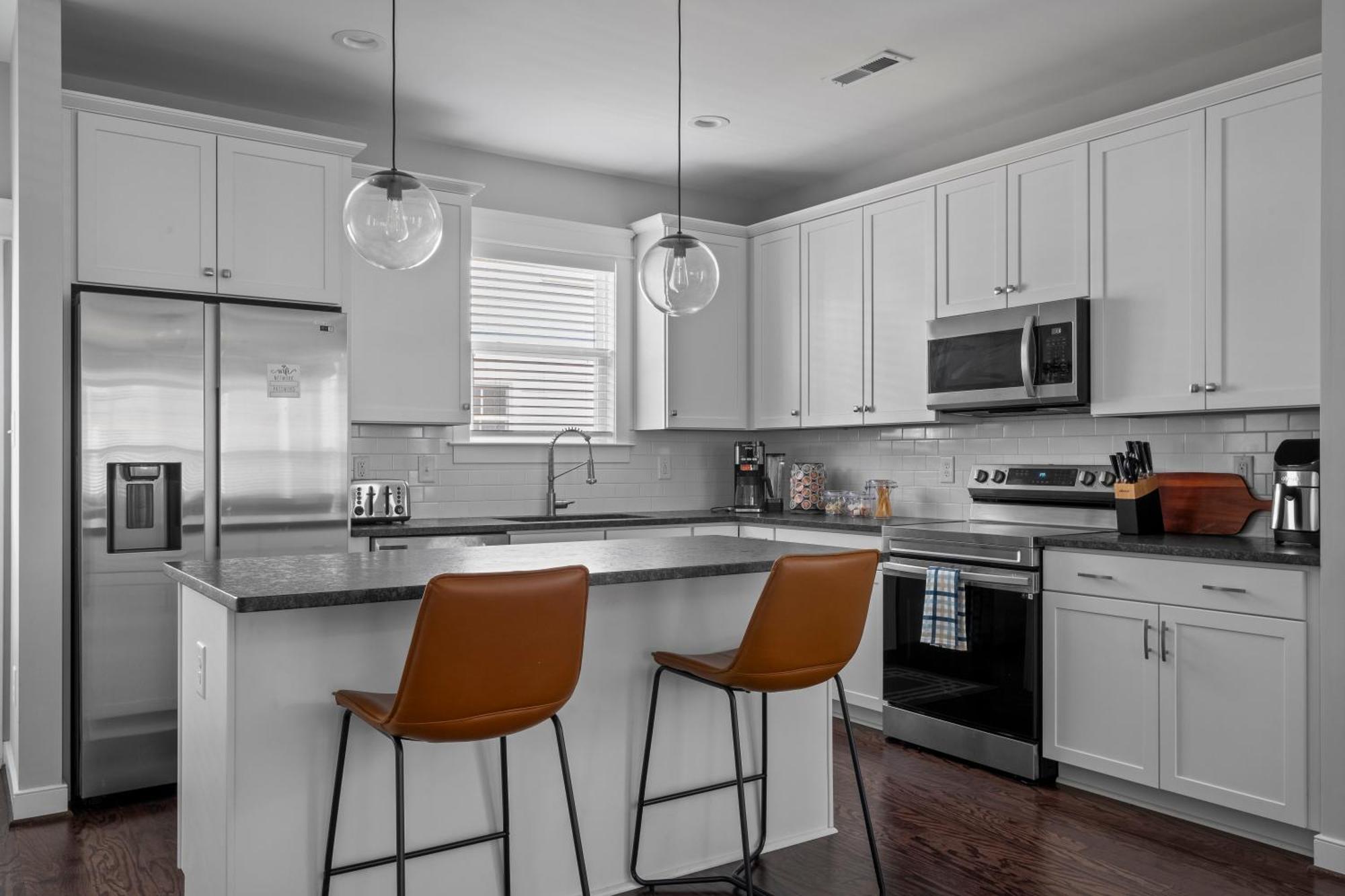 Downtown Richmond, Cozy 3br, Near Vcu Apartment