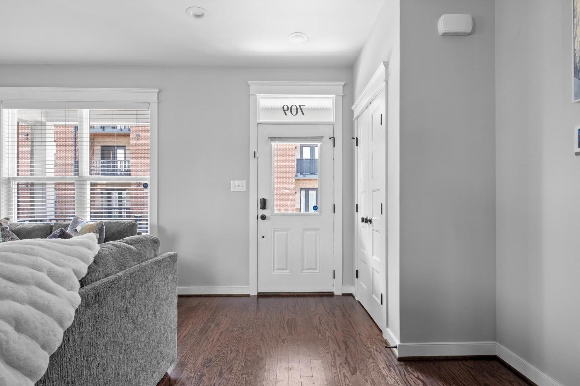 Downtown Richmond, Cozy 3br, Near Vcu Apartment
