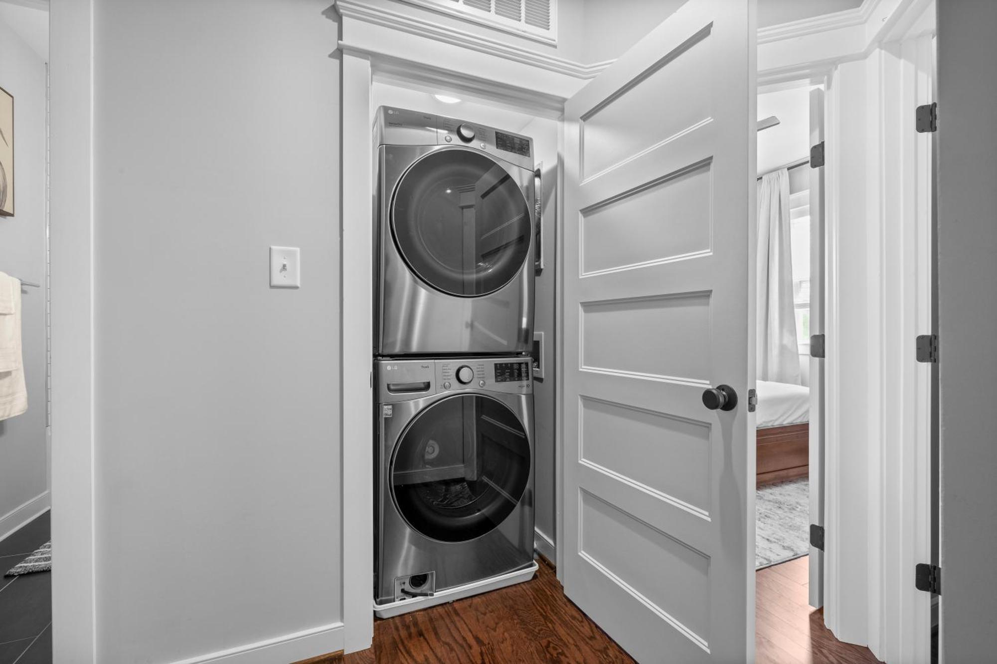 Apartment Downtown Richmond, Cozy 3br, Near Vcu *