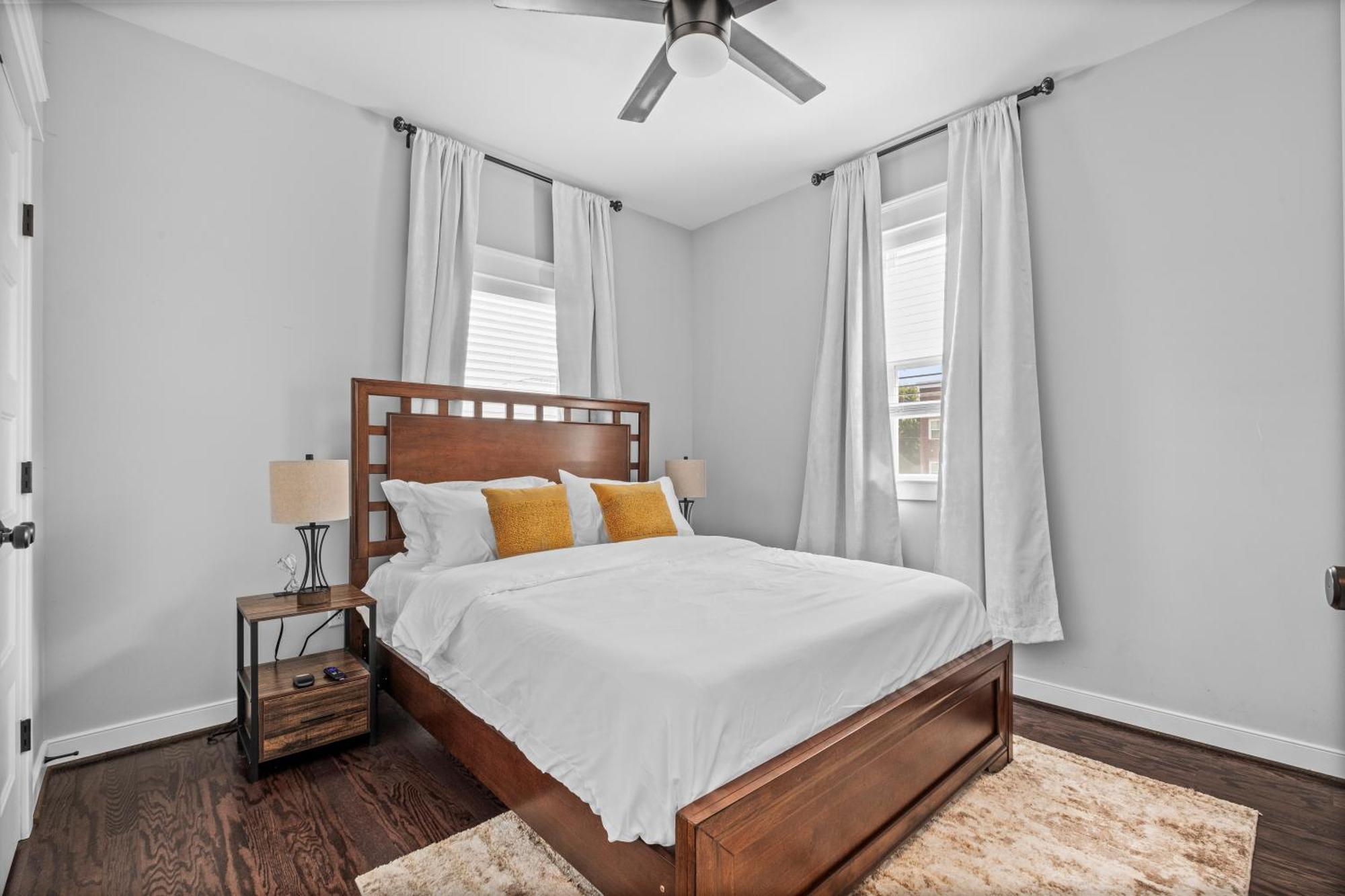 Apartment Downtown Richmond, Cozy 3br, Near Vcu *