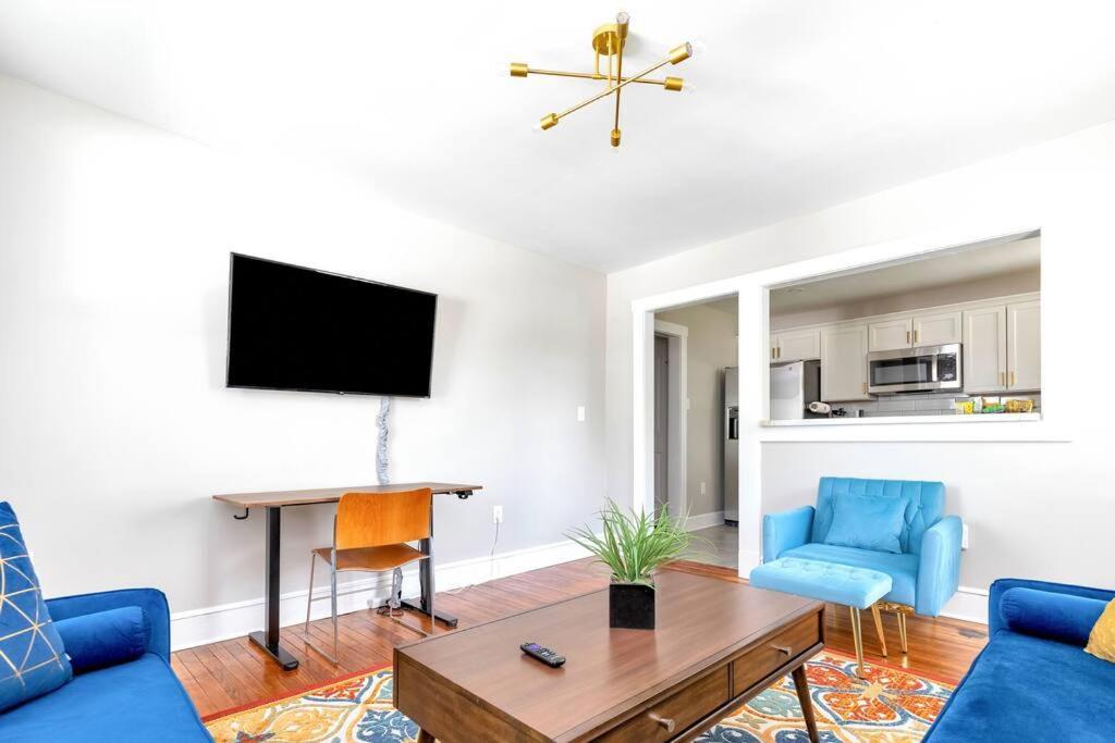 Apartment Stay, Play And Pass Go At The Monopoly Penthouse! *