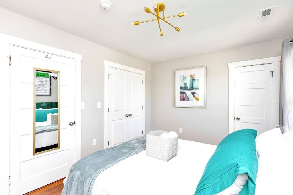 Apartment Stay, Play And Pass Go At The Monopoly Penthouse! *