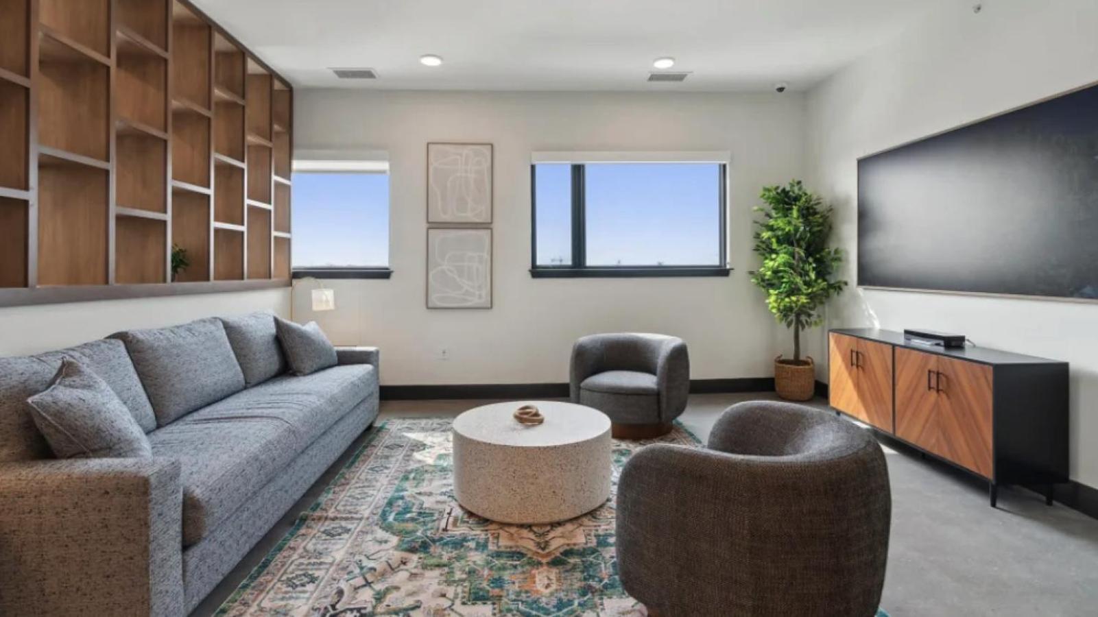 Landing At 1510 Belleville 1bedroom In Scotts Addition Historic District