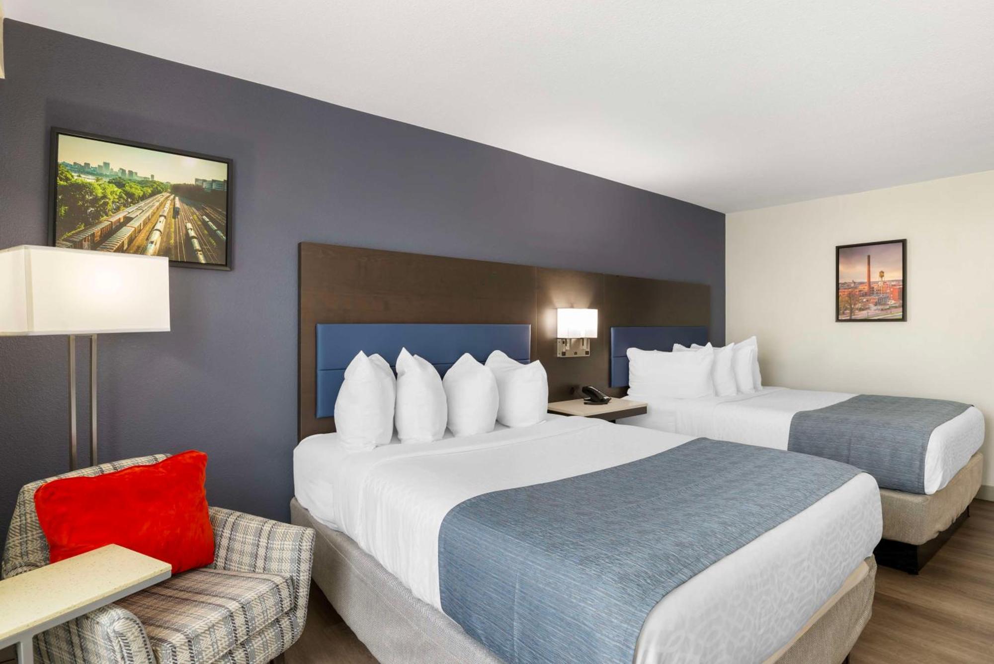 Hotel Western Premier Gateway 3*