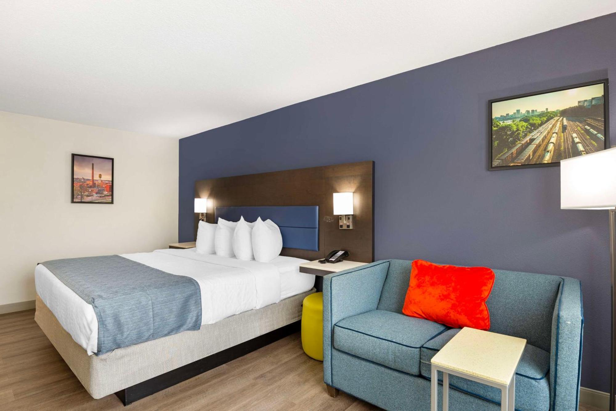 Western Premier Gateway Hotel