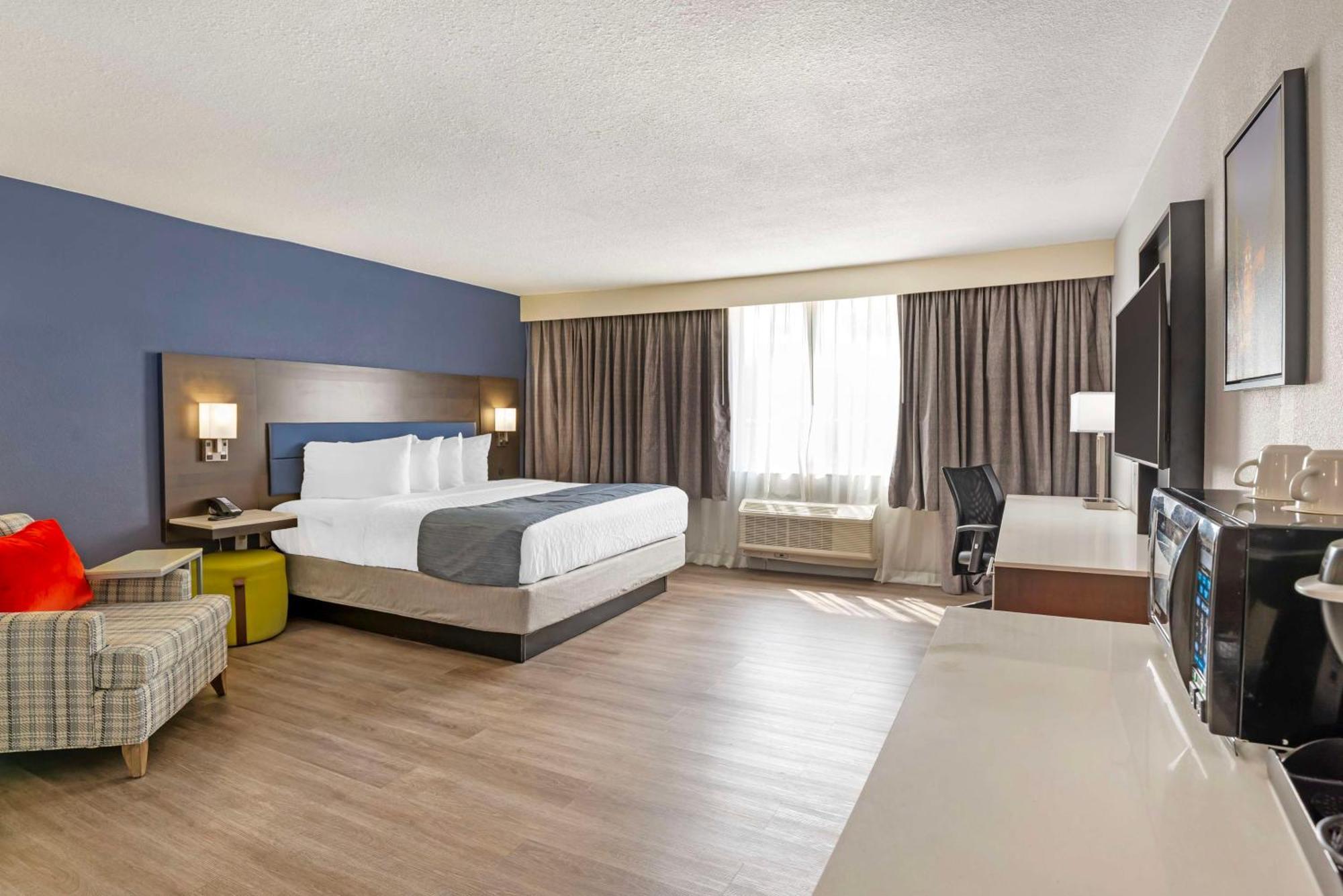 Hotel Western Premier Gateway 3*