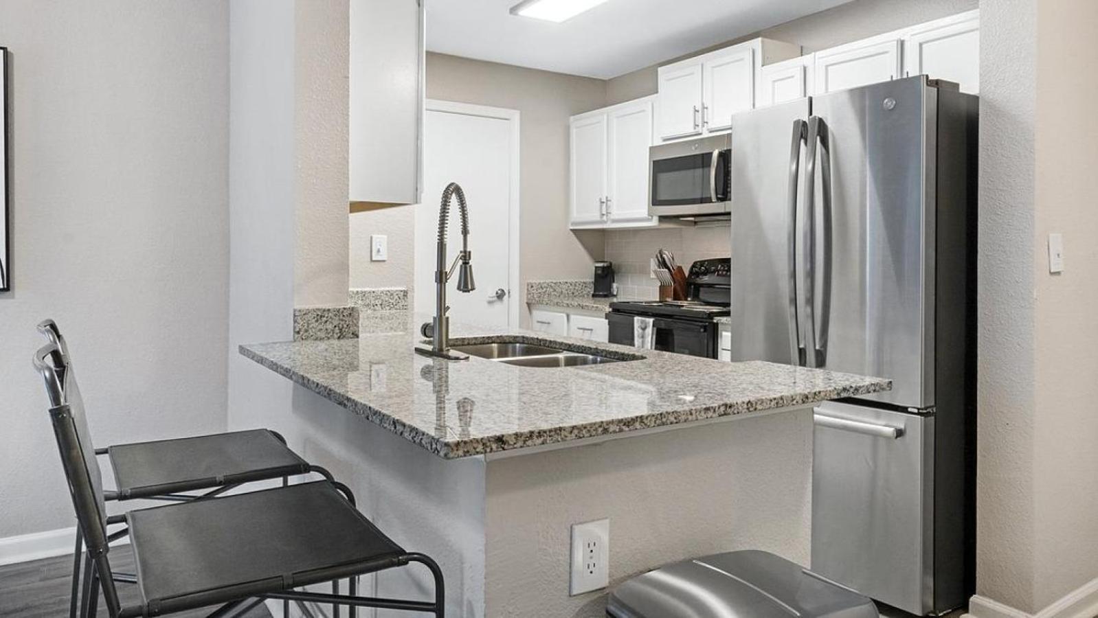 Landing At Vida East - 1 Bedroom In Church Hill * Richmond