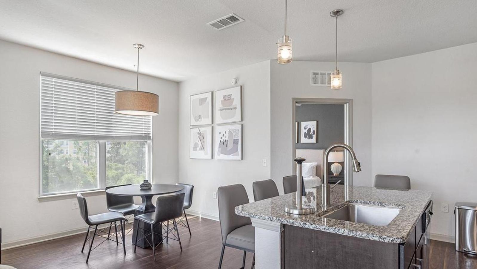 Landing At Vida East - 2 Bedrooms In Church Hill Apartment Richmond