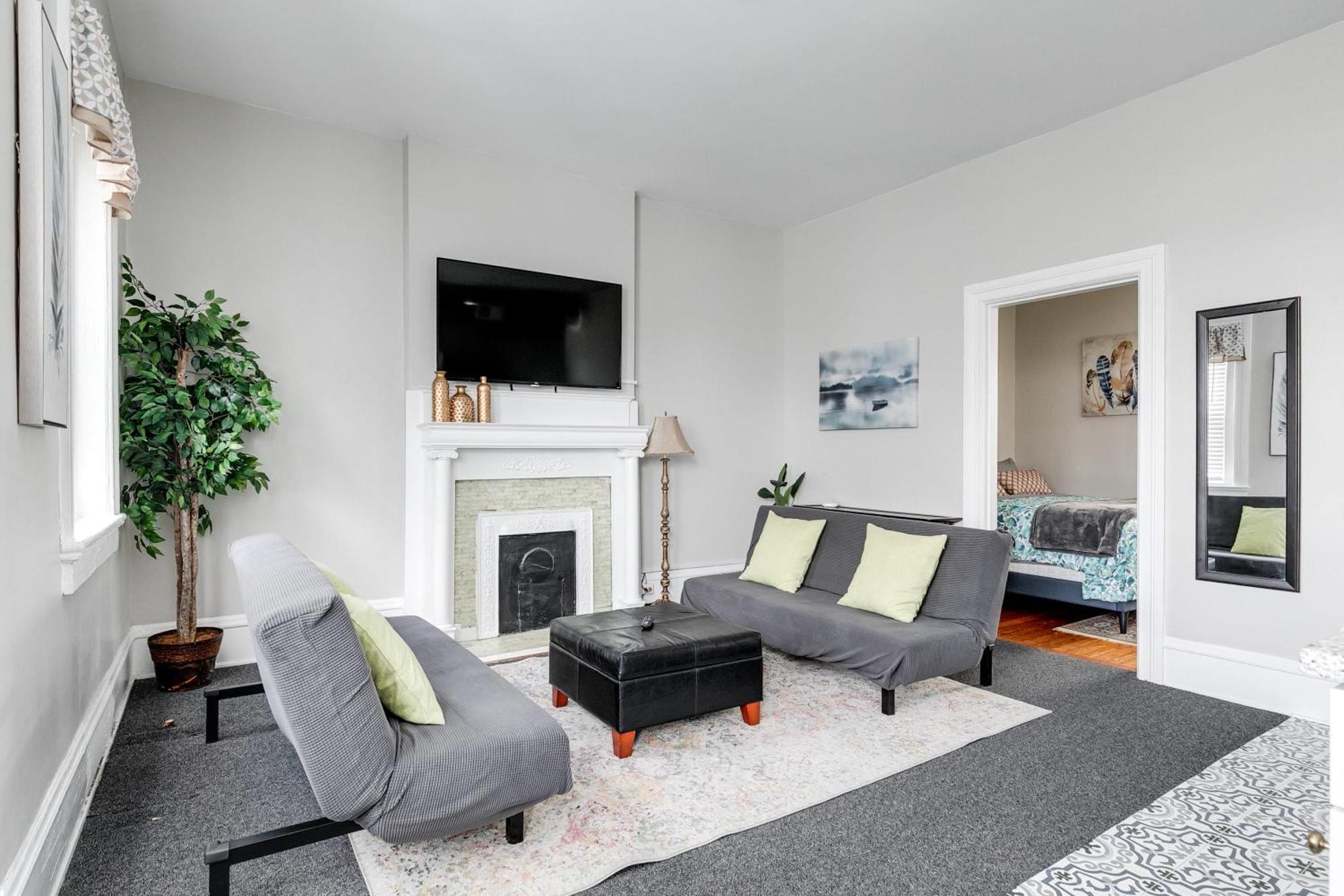 G5 King Bed Location Museums Free Parking Richmond