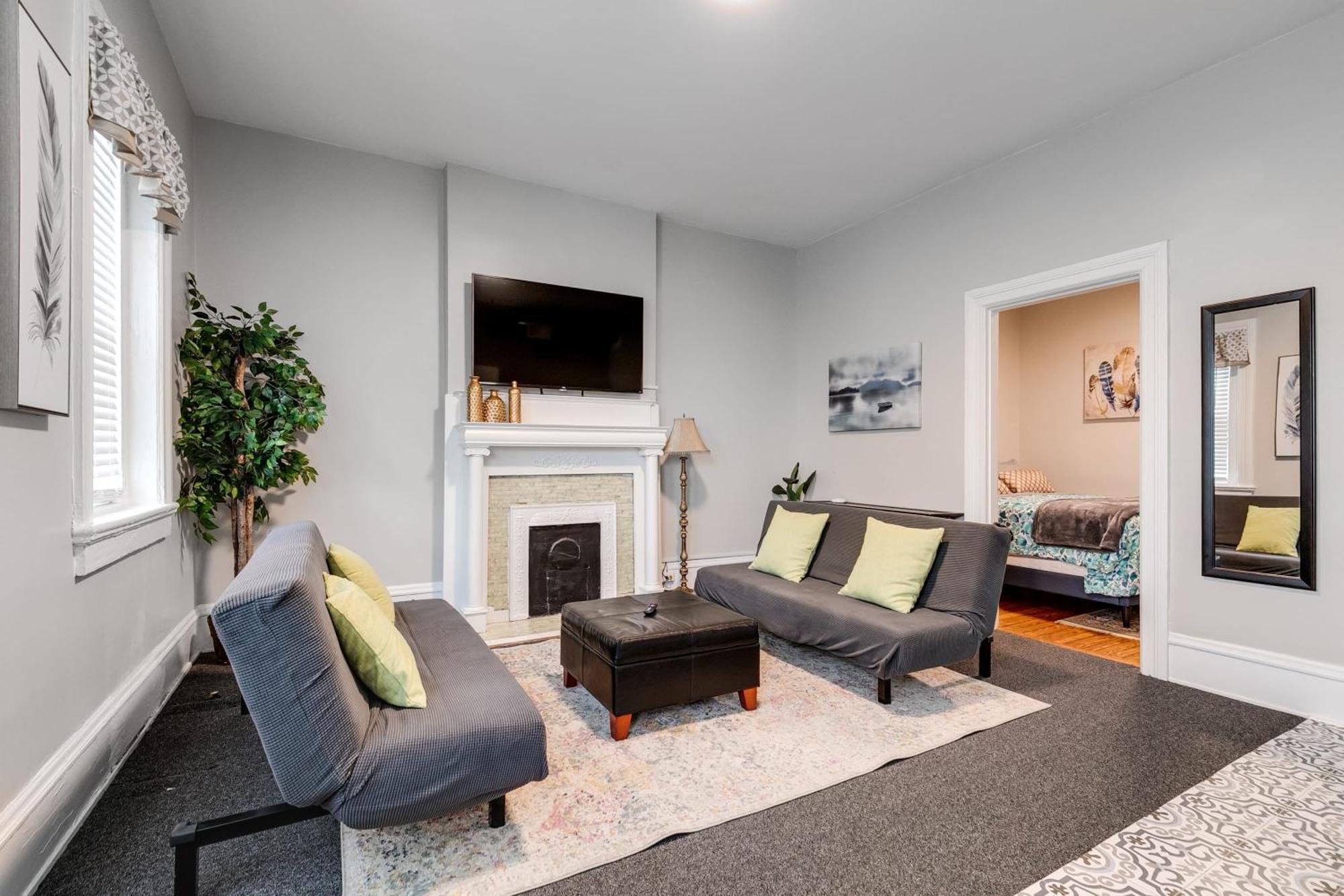 G5 King Bed Location Museums Free Parking Apartment