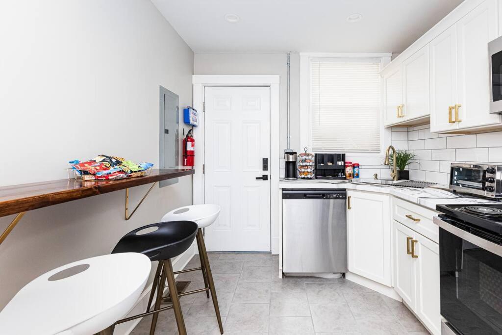 Royal Respite Kings And Grey Queens Hideaway! Apartment *