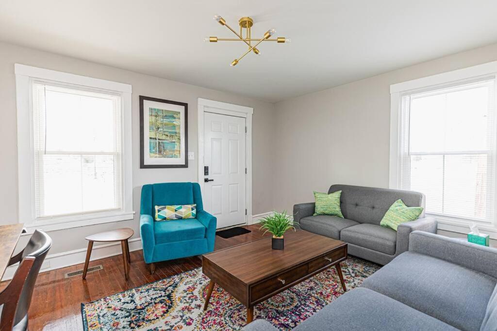 Royal Respite Kings And Grey Queens Hideaway! Apartment