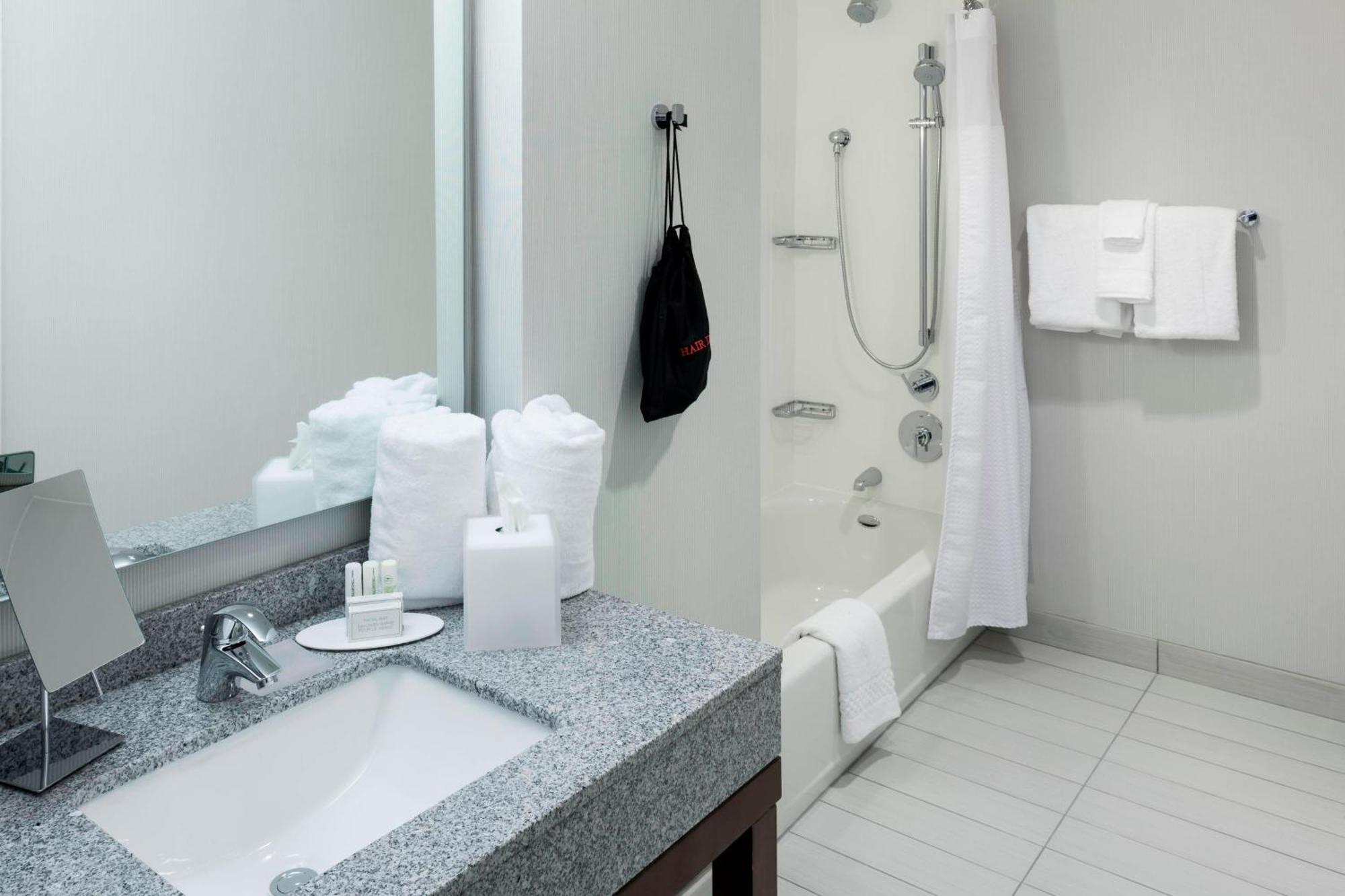 Hotel Courtyard By Marriott Downtown Richmond