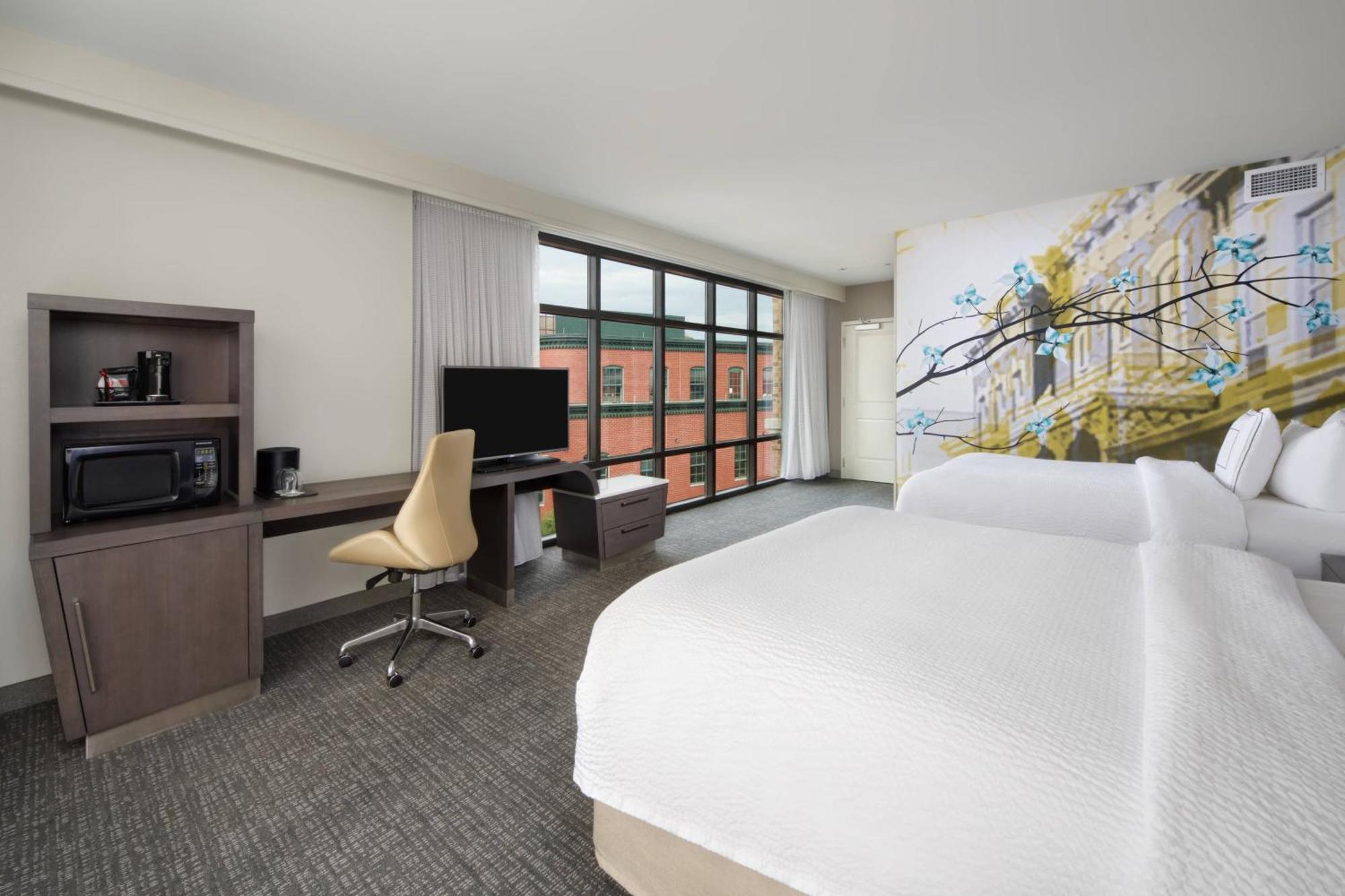 Courtyard By Marriott Downtown Hotel 4*