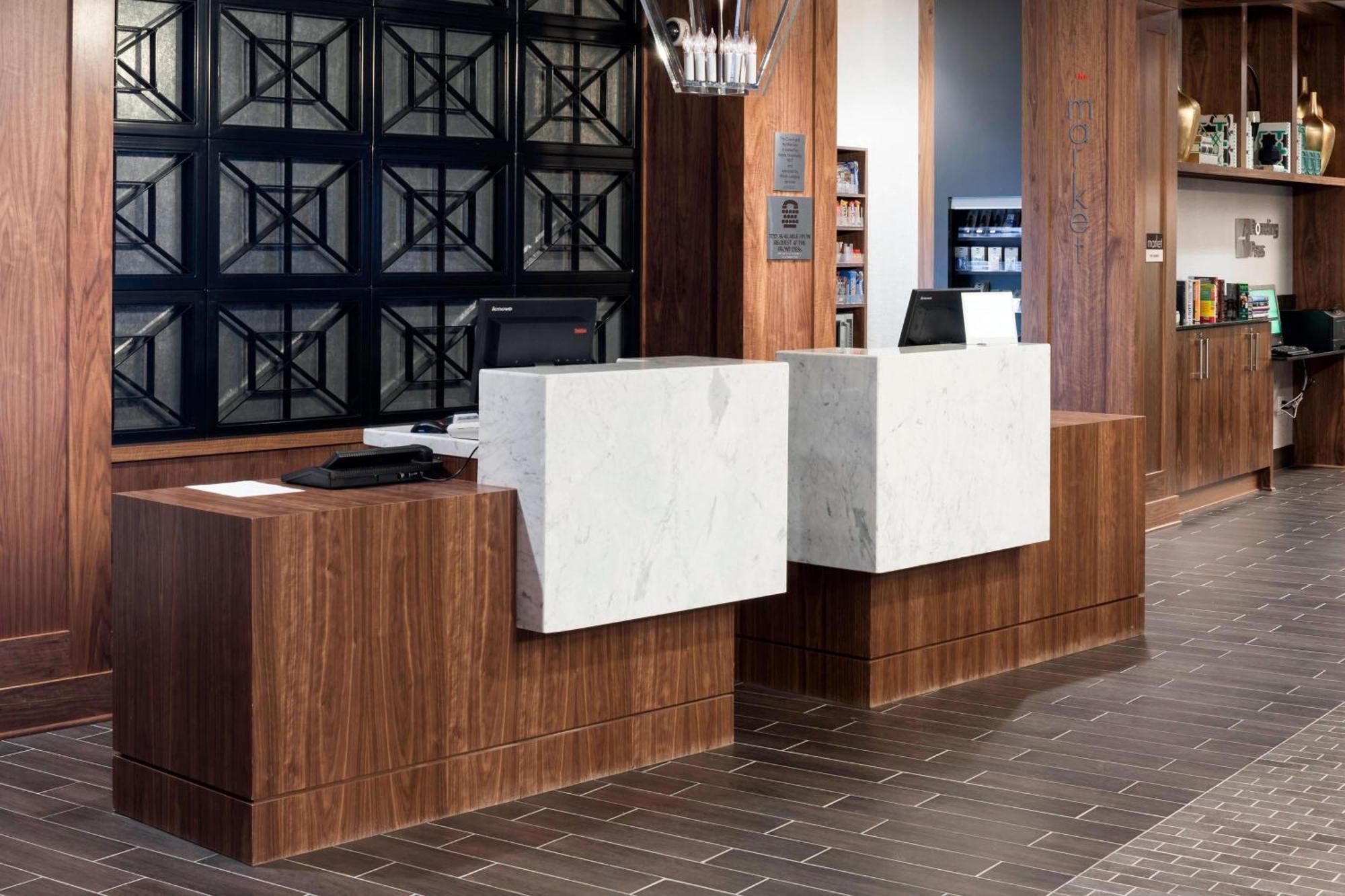 Hotel Courtyard By Marriott Downtown 4*