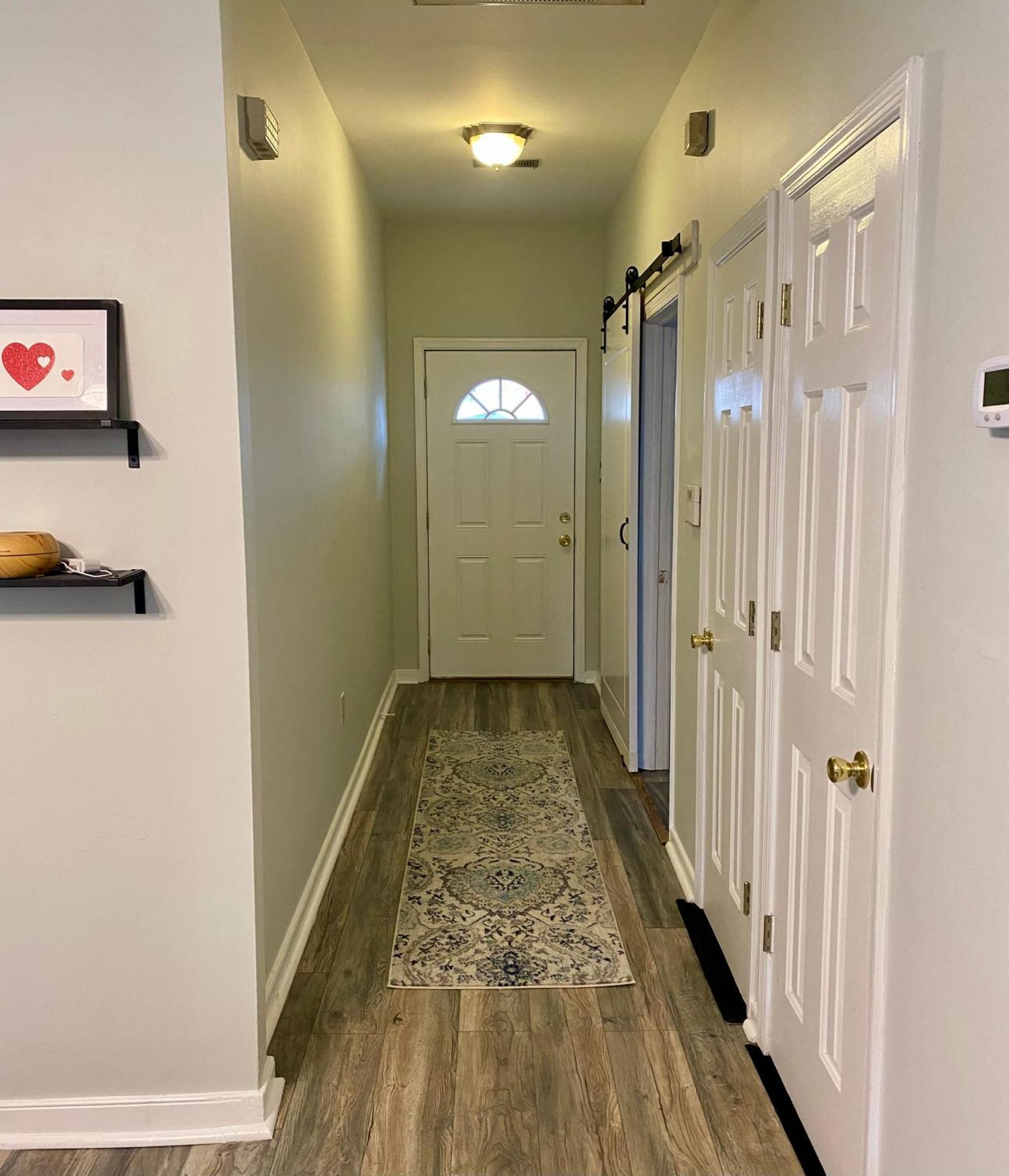 1915 Dinwiddie Apartment