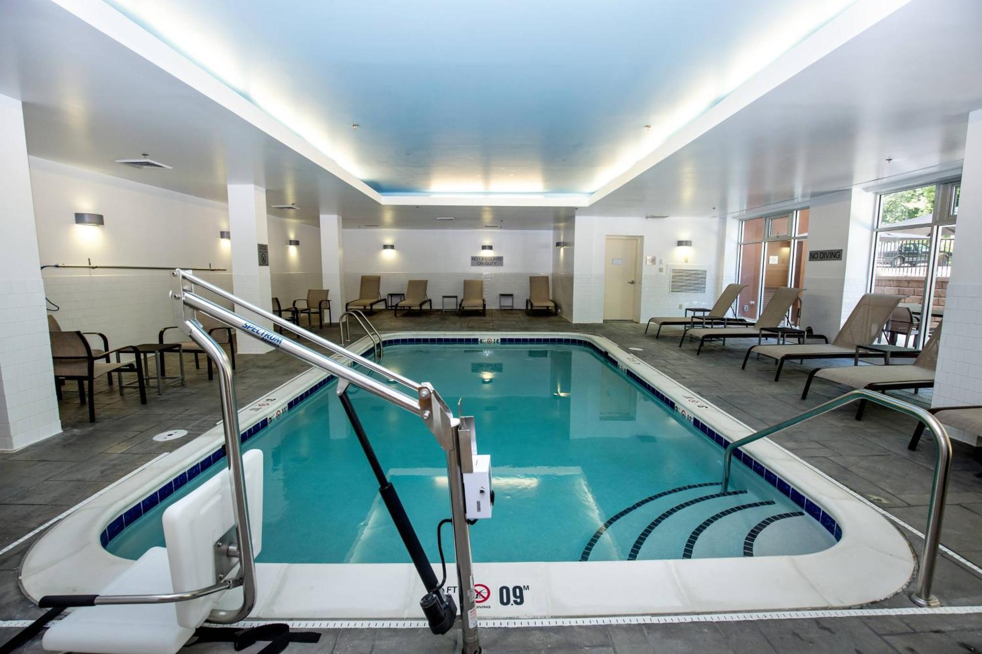Hotel Fairfield Inn & Suites By Marriott Richmond Midlothian 3*