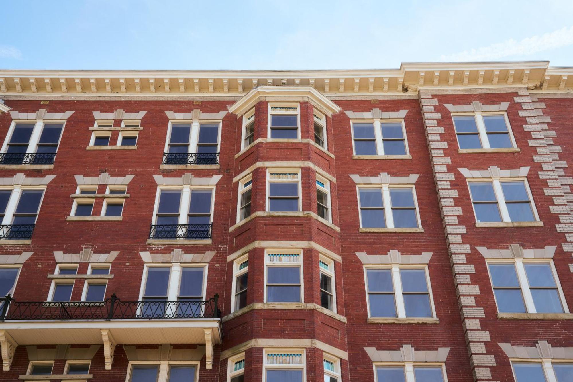 Hotel Shenandoah Mansions, An Ash Richmond