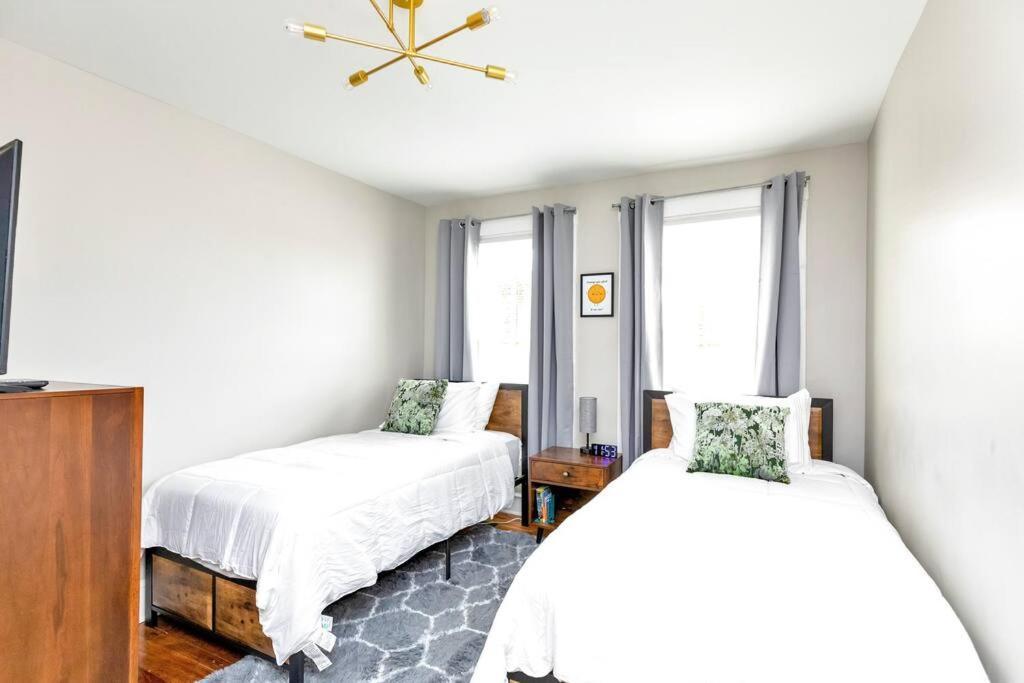 Apartment Sweet And Sunny Delight! Orange Crush On Oasis! Richmond