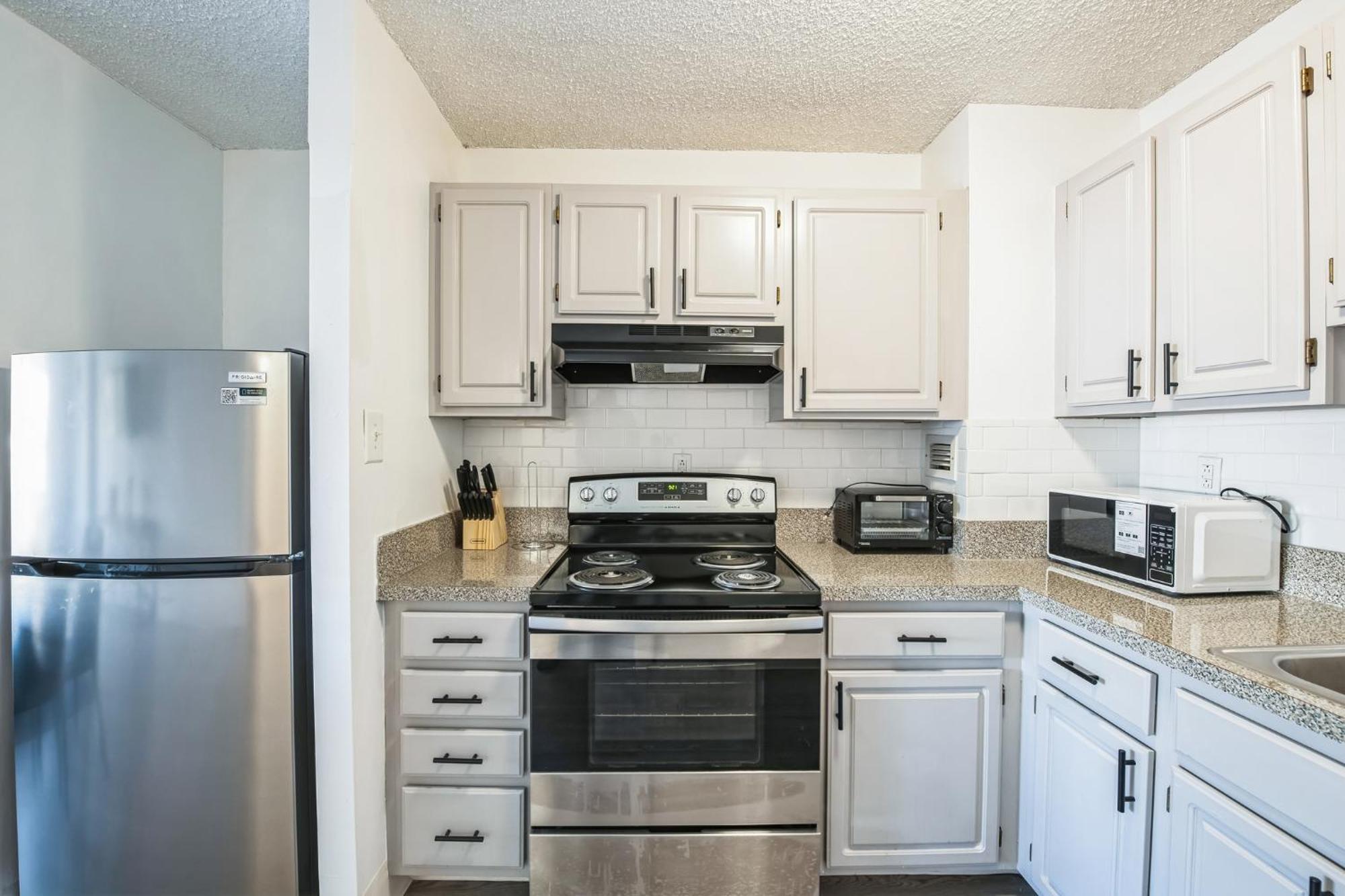 Legacy At Imperial Village 211 I 1 Bed 1 Bath