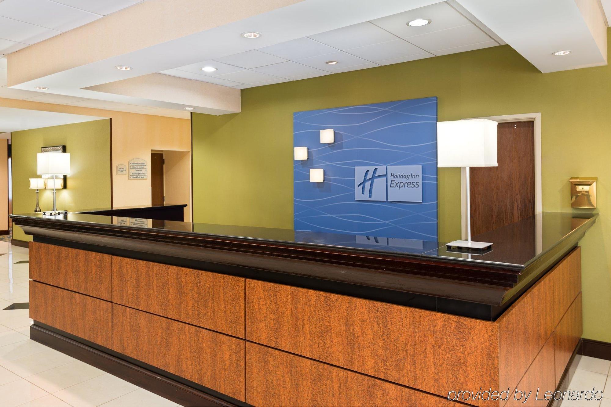 Hotel Express - Downtown By Ihg