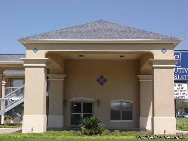 Executive And Suites Hotel