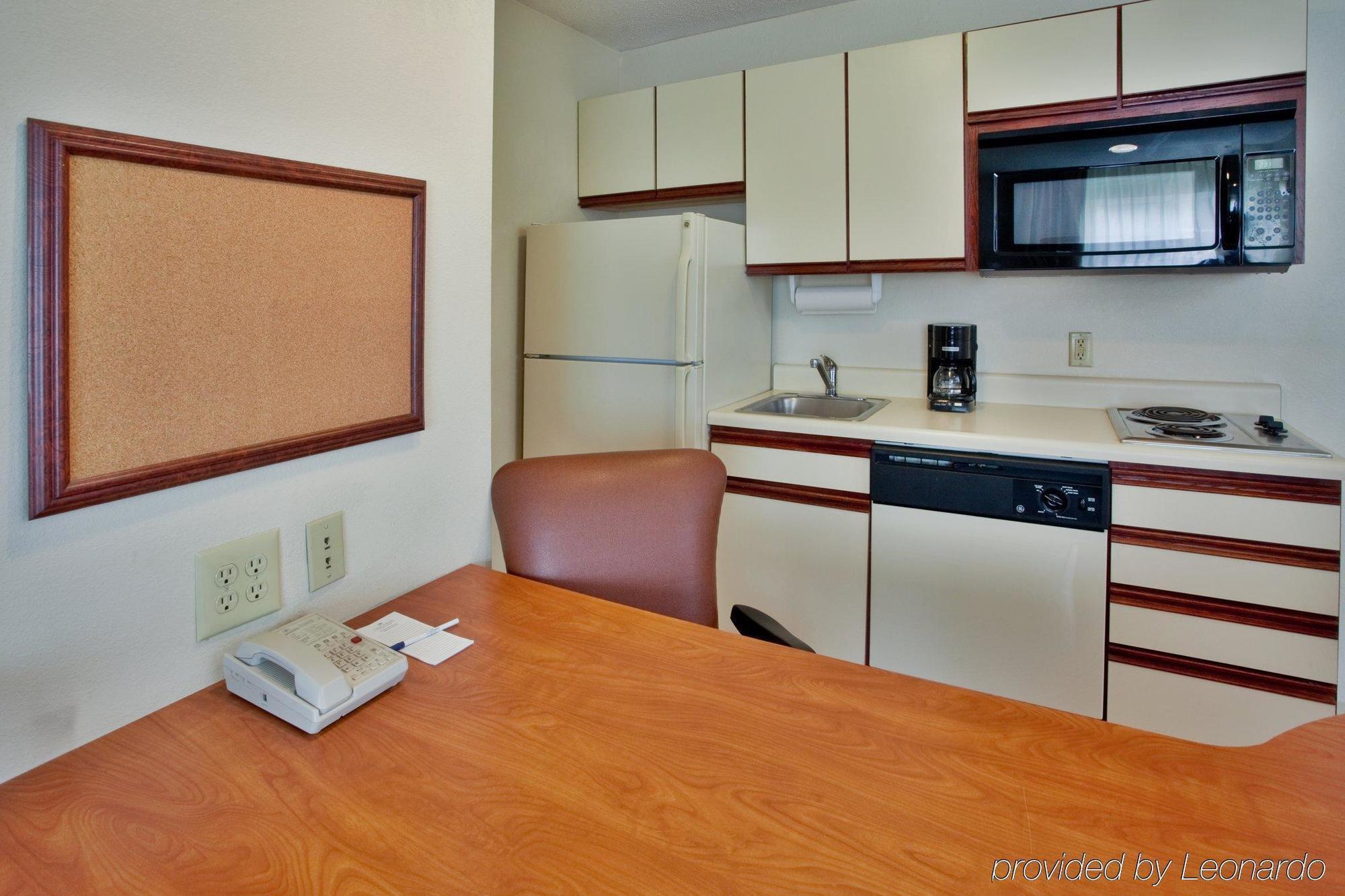 Candlewood - South By Ihg 2*