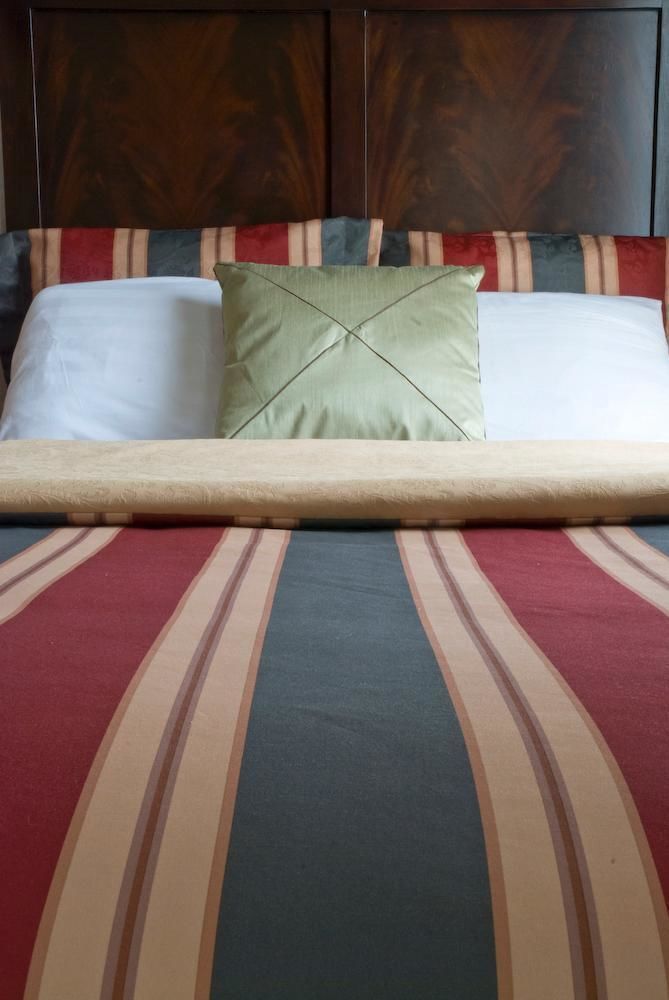 Inn Linden Row 3*