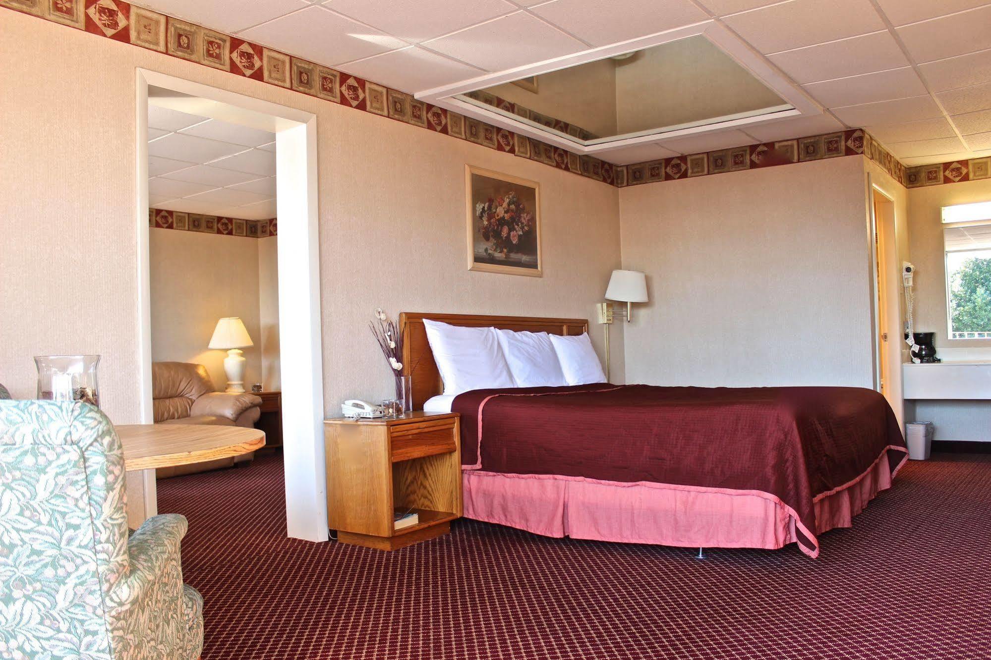 Regency Hotel 2*
