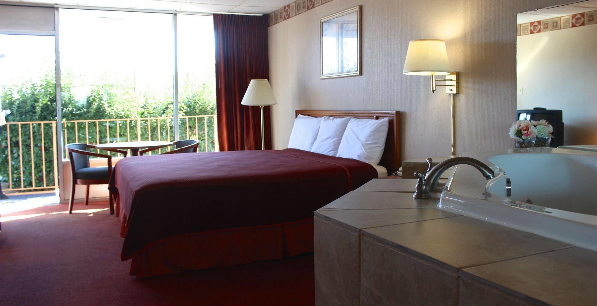 Regency Richmond Dumbarton