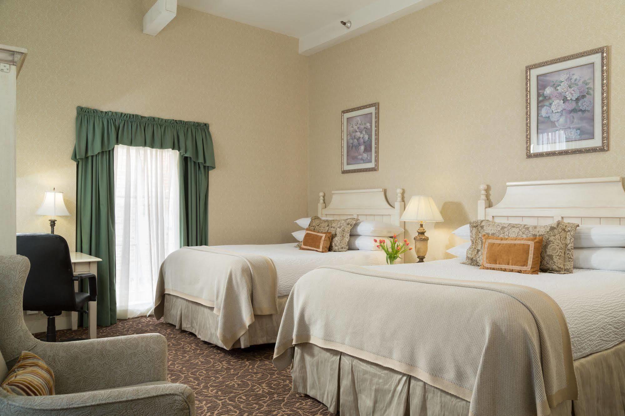 Linden Row Inn 3*