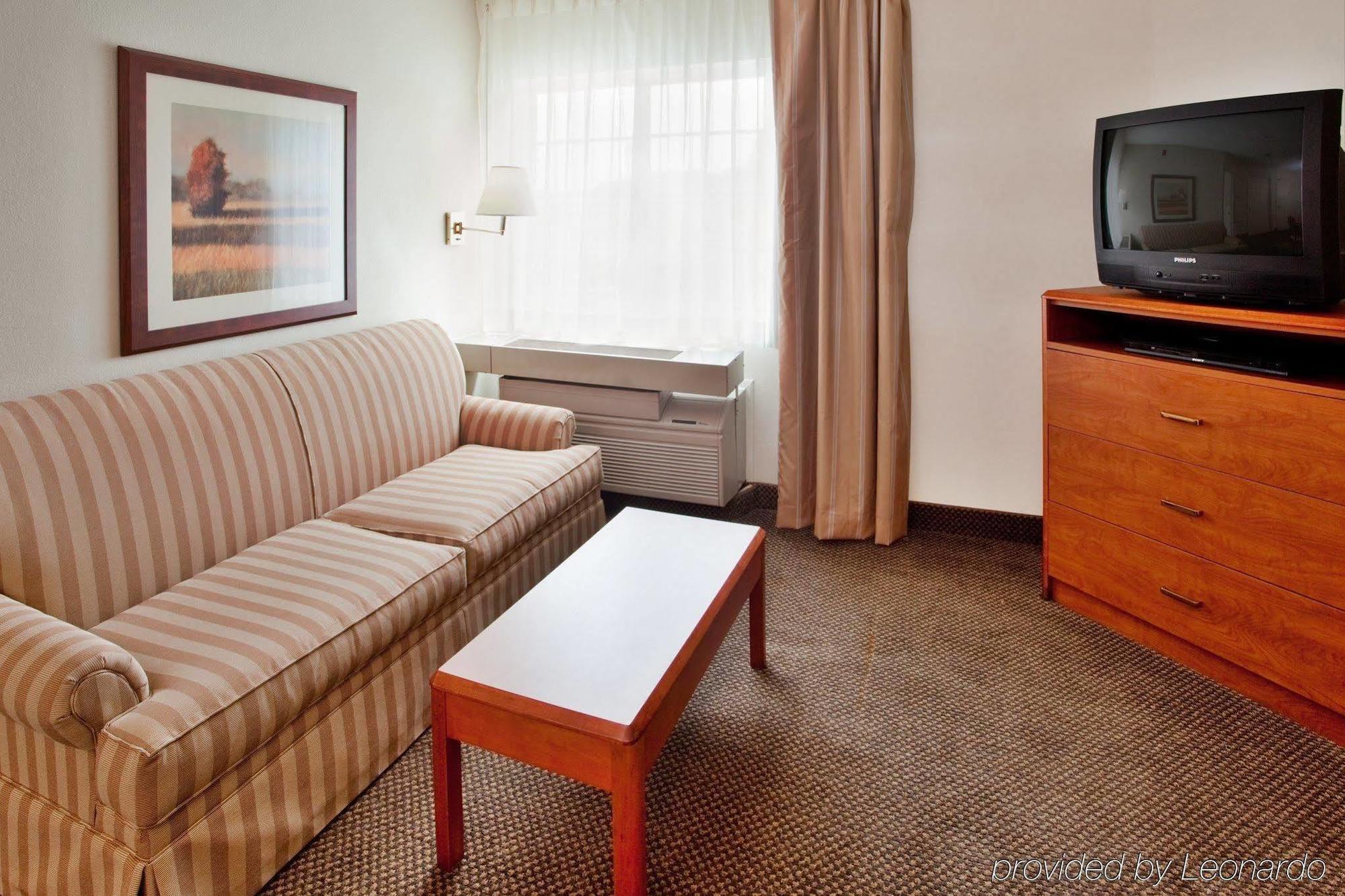 Candlewood - South By Ihg 2*