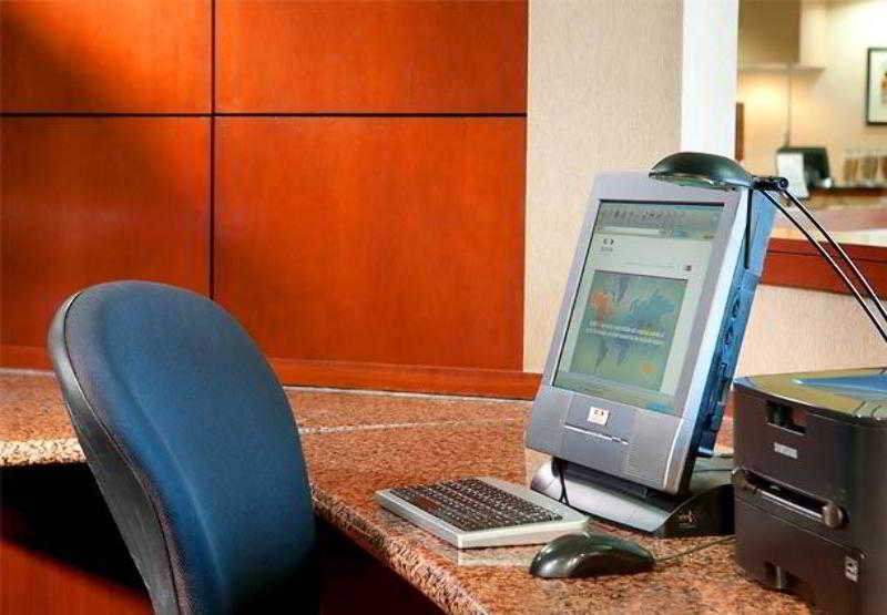 Courtyard By Marriott West Hotel 3*