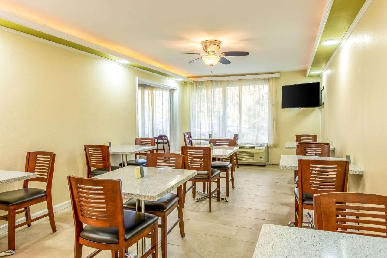 Quality Inn 3*