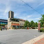 Cozy Chic Retreat In The Heart Of Rva
