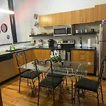 Charming 2 Bedroom Apartment Near Vcu