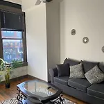 Charming 2 Bedroom Apartment Near Vcu