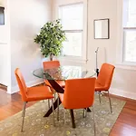 Contemporary 3-Bedroom Home With Balcony In Rva