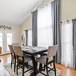 Royal Retreat: Luxurious House With 4 King Beds!