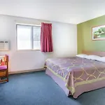 Super 8 By Wyndham Richmond/Broad Street