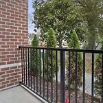 Landing Modern Apartment With Amazing Amenities