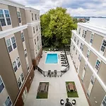 Landing At Vida East - 1 Bedroom In Church Hill