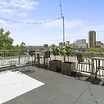 Landing At 2001 East - 1 Bedroom In Downtown