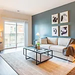 Landing At Vida East - 1 Bedroom In Church Hill